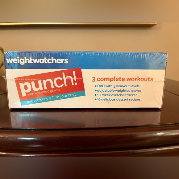 Weight Watchers Punch Workout Kit with Blue Accents - Picture 3 of 5